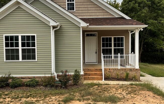 Available Now!! Three bedroom, two full bath home. located in Gastonia.