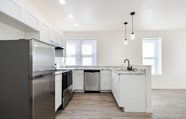 6043 Clemens