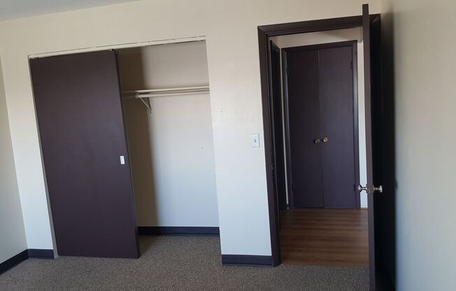 1 bed, 1 bath, 800 sqft, $800