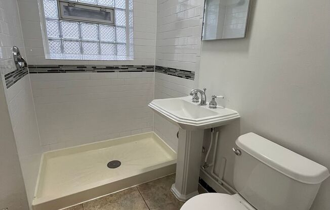 Studio, 1 bath, $785, Unit MW 102