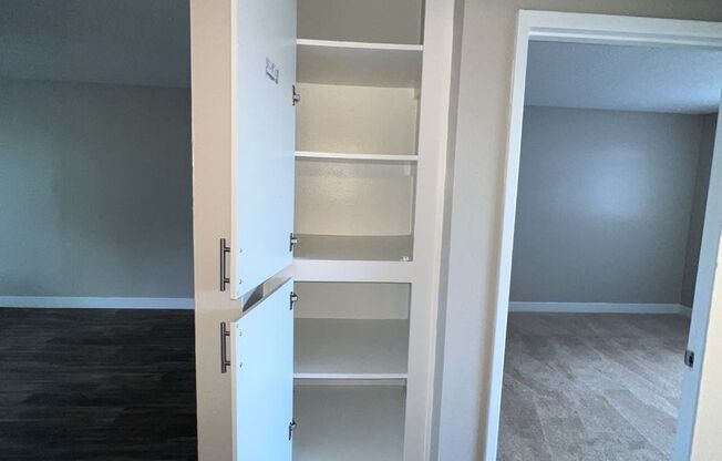 2 beds, 1 bath, 633 sqft, $2,395, Unit 11