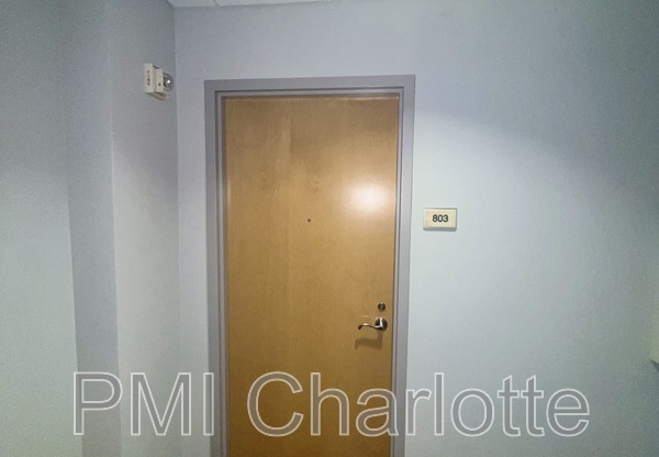 315 Arlington Ave 807