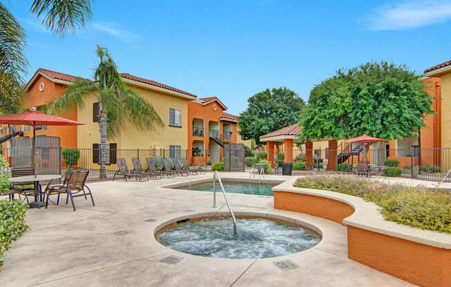 Retreat at Speedway Outdoor Pool