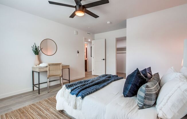 3 beds, 2 baths, 970 sqft, $3,495, Unit 4880-1