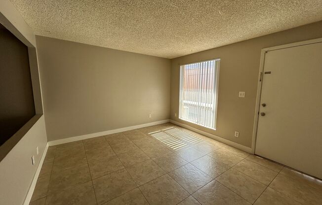 859 S Extension Rd, Mesa, AZ 85210