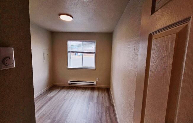 Newly Remodeled Two Bed One Bath Unit in the Heart of Sultan