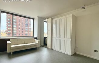 111 W 67 ST