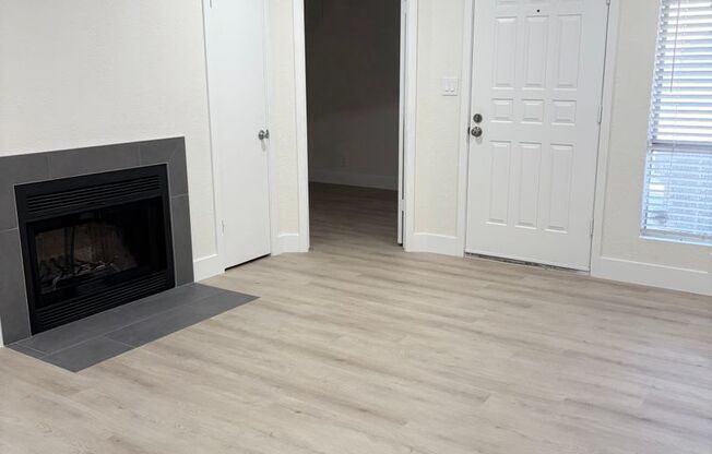 **BRAND NEW!! FULLY RENOVATED CONDO IN CHANDLER (CHANDLER BLVD & COOPER)**