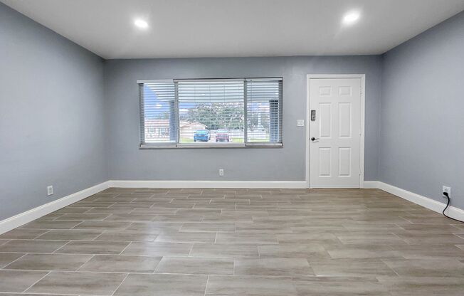 Beautiful Seminole Home with Large, Fully Fenced Backyard! | 3beds/1.5bath