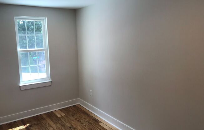 2 beds, 1.5 baths, $2,800