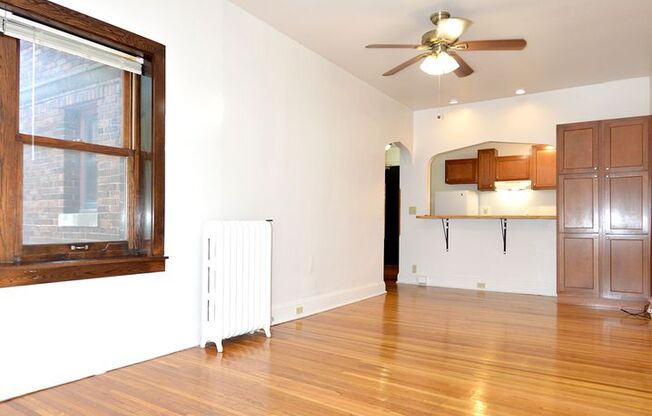 Studio, 1 bath, 375 sqft, $825, Unit 24 - 321
