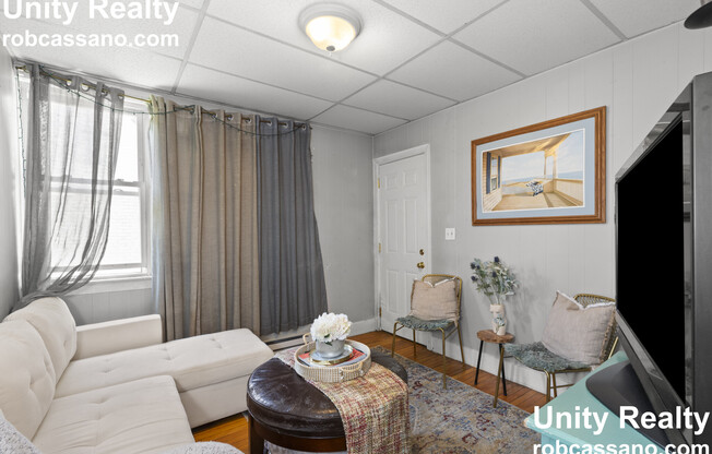 218 MIDDLESEX AVE