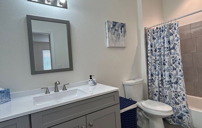 2 beds, 2 baths, 982 sqft, $1,795, Unit 228