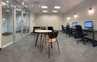 731 S Plymouth Ct