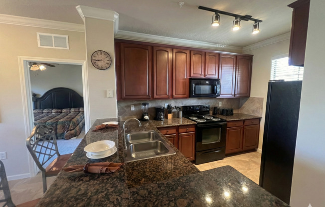 Spacious 3 bedroom Condo with Resort-Style Living!