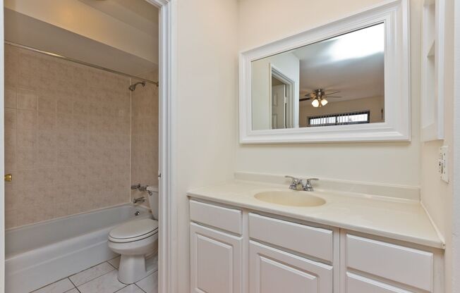 1 bed, 1 bath, $1,395, Unit 412