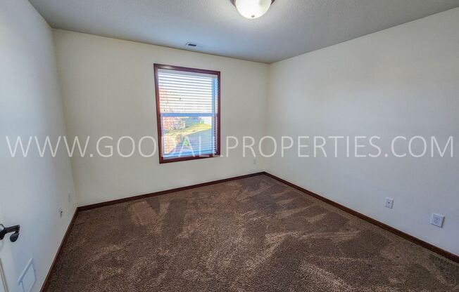 4 beds, 2 baths, $2,095