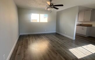 2 beds, 1 bath, $2,550, Unit 1240-20