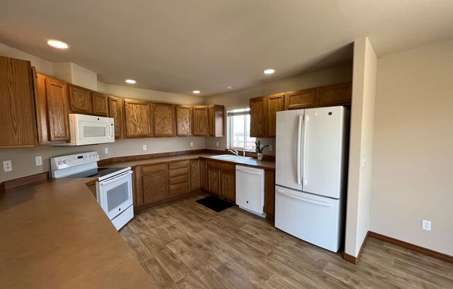 105 W ANNIE PL