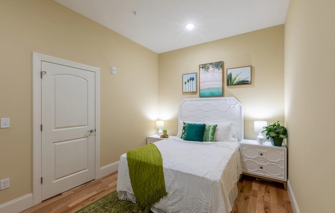 3 beds, 3 baths, 2,120 sqft, $3,795, Unit 8-506