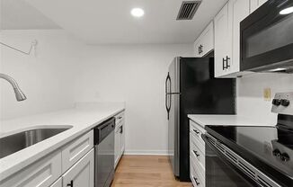 2 beds, 1 bath, $1,995, Unit APARTMENT A25