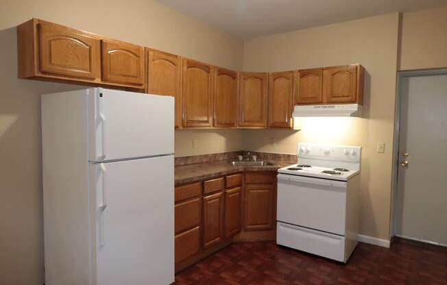 2 beds, 1 bath, $1,430, Unit 2W