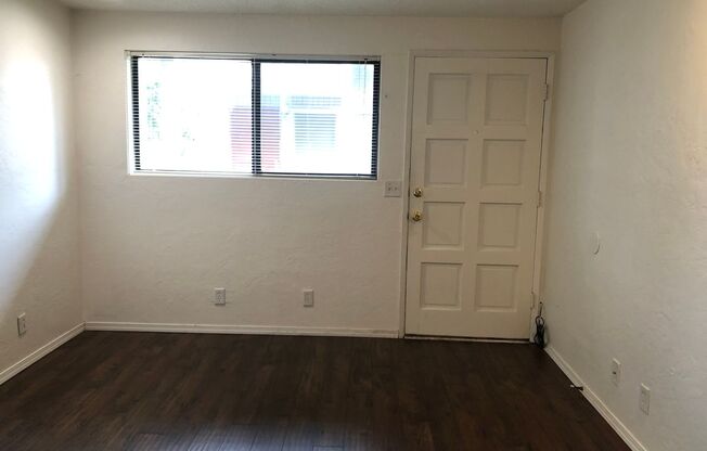 Studio, 1 bath, 300 sqft, $750