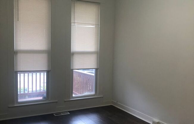 3 Bedroom 1.5 Bathroom In Baltimore City