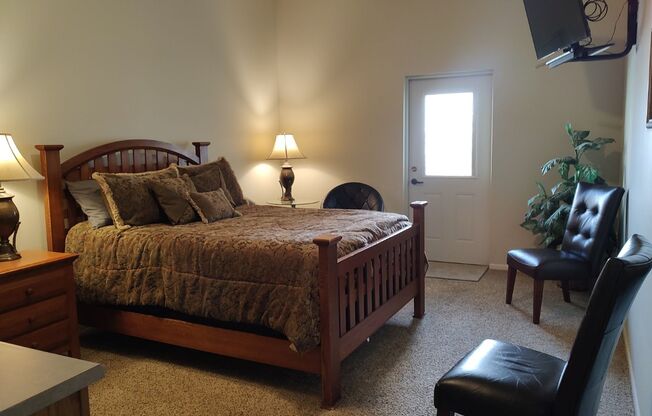 2 beds, 2 baths, $1,255, Unit B-110