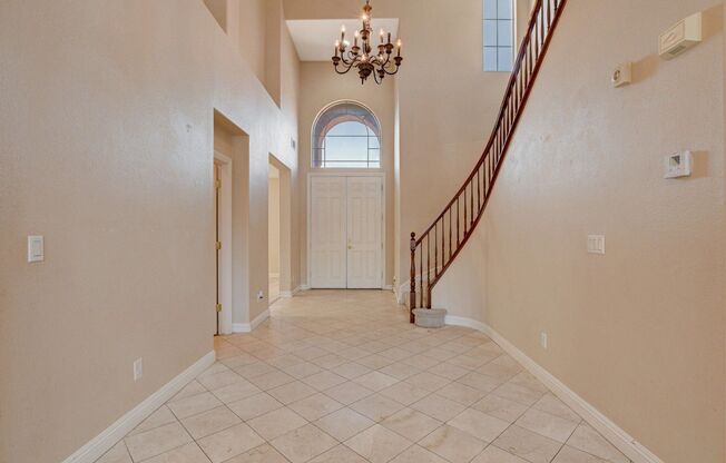 Spacious 5-Bedroom, 2 Story Pool Home in Gated Mountains Edge Community!