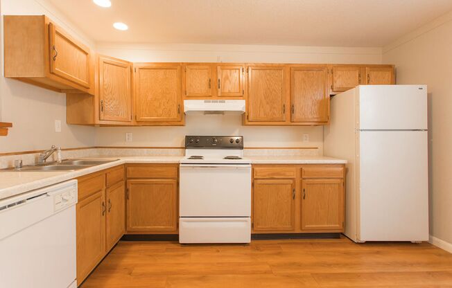 2 beds, 1 bath, 690 sqft, $2,800, Unit 208