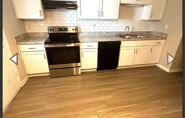 2 beds, 1.5 baths, 815 sqft, $950, Unit 2619