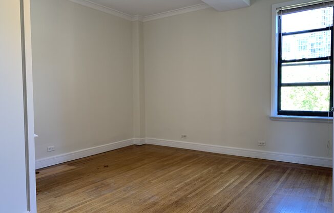 1 bed, 1 bath, $4,900, Unit 902