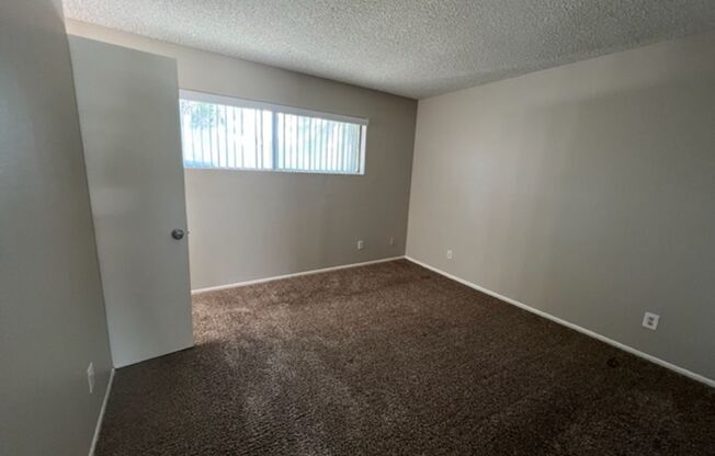 3 beds, 2.5 baths, $2,350, Unit 57