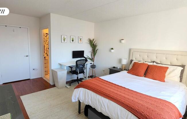 2 beds, 2 baths, $7,900, Unit 11B