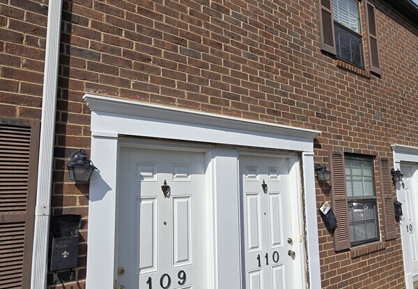 3201 CHAMBERLAYNE AVE