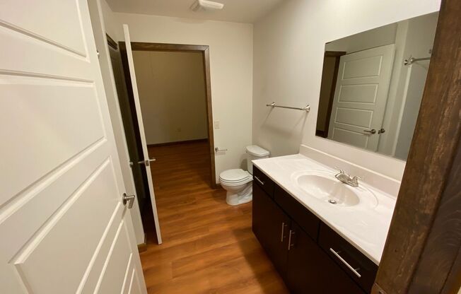 2 beds, 1.5 baths, 1,315 sqft, $1,650, Unit Unit 313