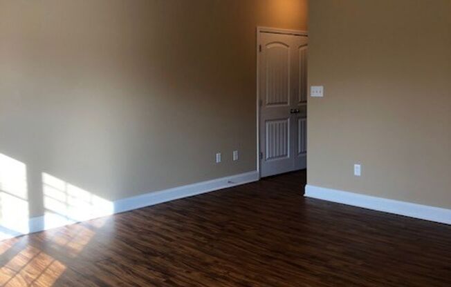 1 bed, 1 bath, 808 sqft, $675, Unit G4