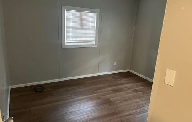 2 beds, 1 bath, $825