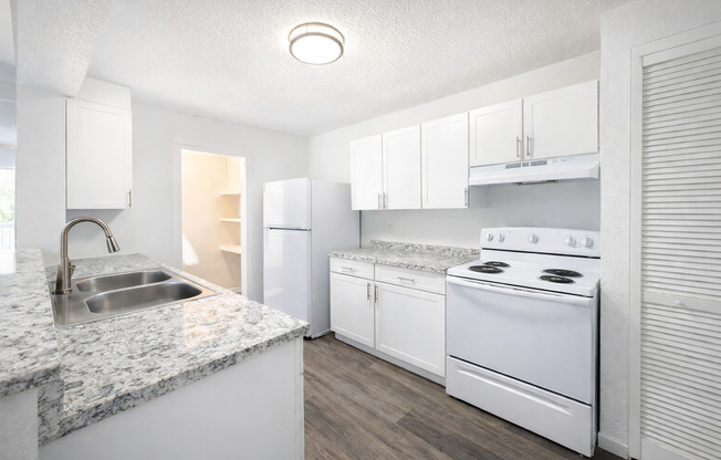 1 bed, 1 bath, 725 sqft, $1,199, Unit D307