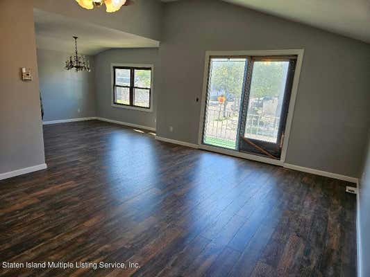 3 beds, 2 baths, 2,751 sqft, $3,200