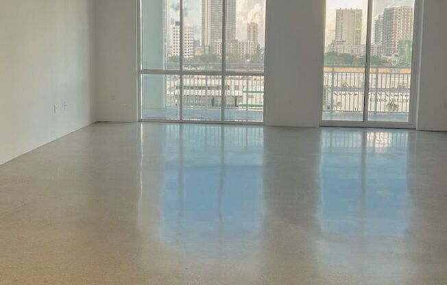 Studio, 1 bath, 962 sqft, $3,150, Unit Unit 605