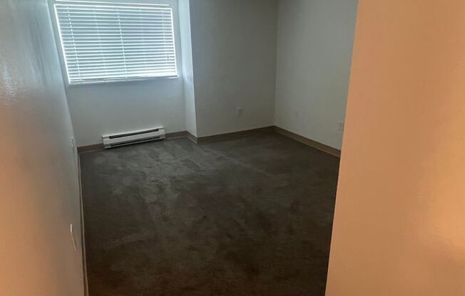 2 beds, 2 baths, 900 sqft, $1,850, Unit E201