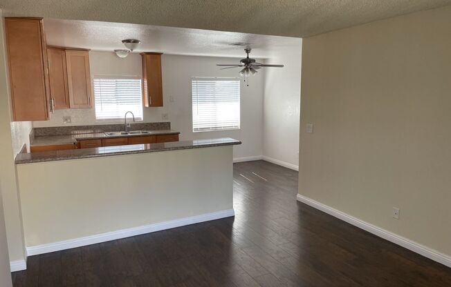 2 beds, 1 bath, 760 sqft, $2,195, Unit A8