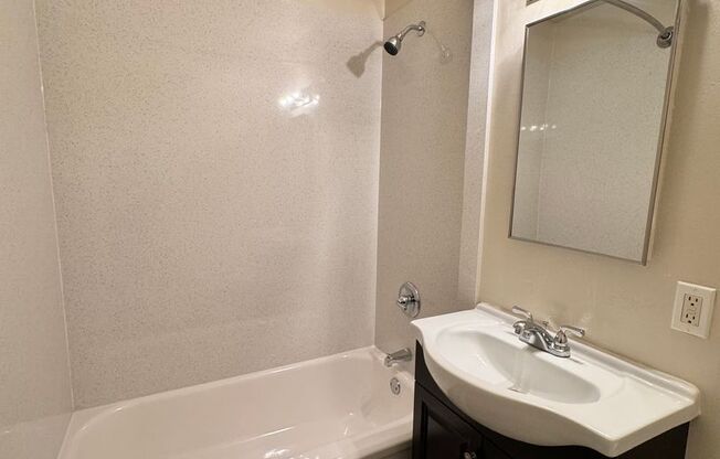 1 bed, 1 bath, 454 sqft, $2,395, Unit 8