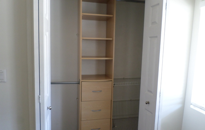 Classic & clean 3 bedroom 1.5 bath 1 story home