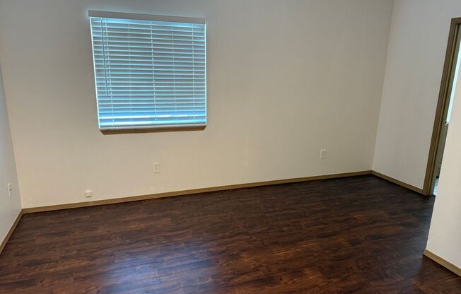#170-5520 N. Missouri Ave.