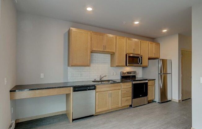 Studio, 1 bath, 524 sqft, $1,550, Unit 504