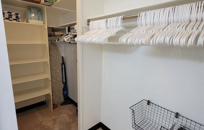 1 bed, 1 bath, $2,197, Unit # 904