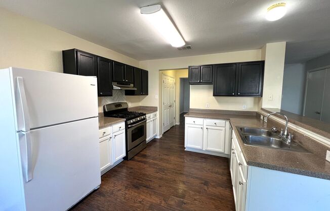 3 beds, 2 baths, $1,798